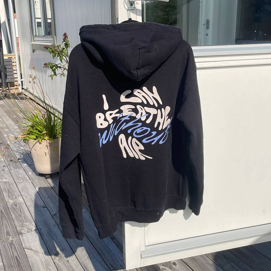Svart hoodie Marcus & Martinus M - 1