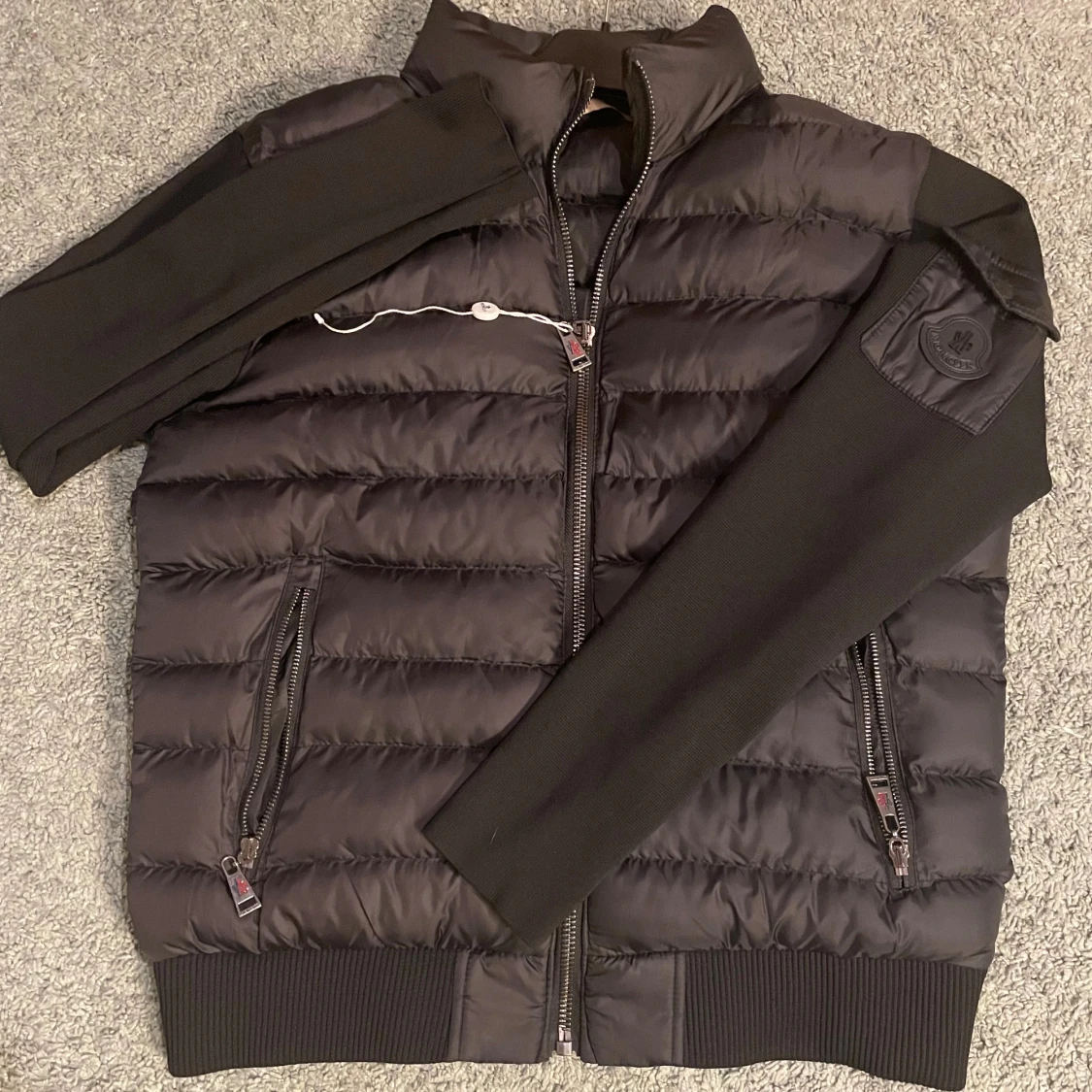 Svart pufferjacka från Mon*ler, S