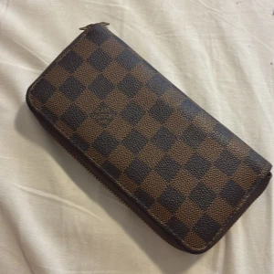 LouisVuitton plånbok - Priset kan diskuteras vid snabb affär