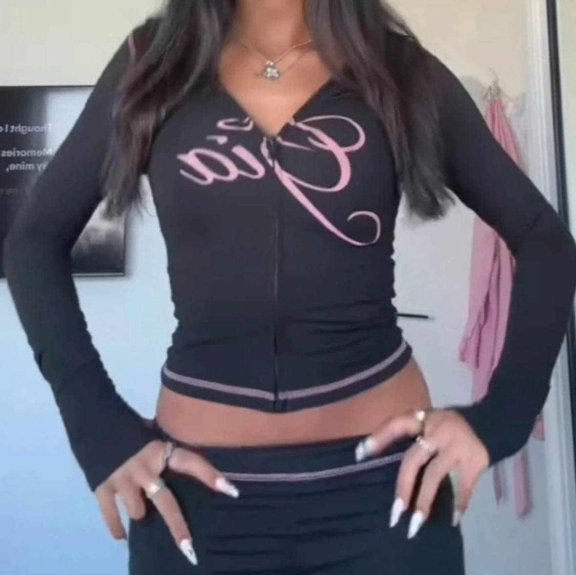 Svart croppad zip-hoodie S