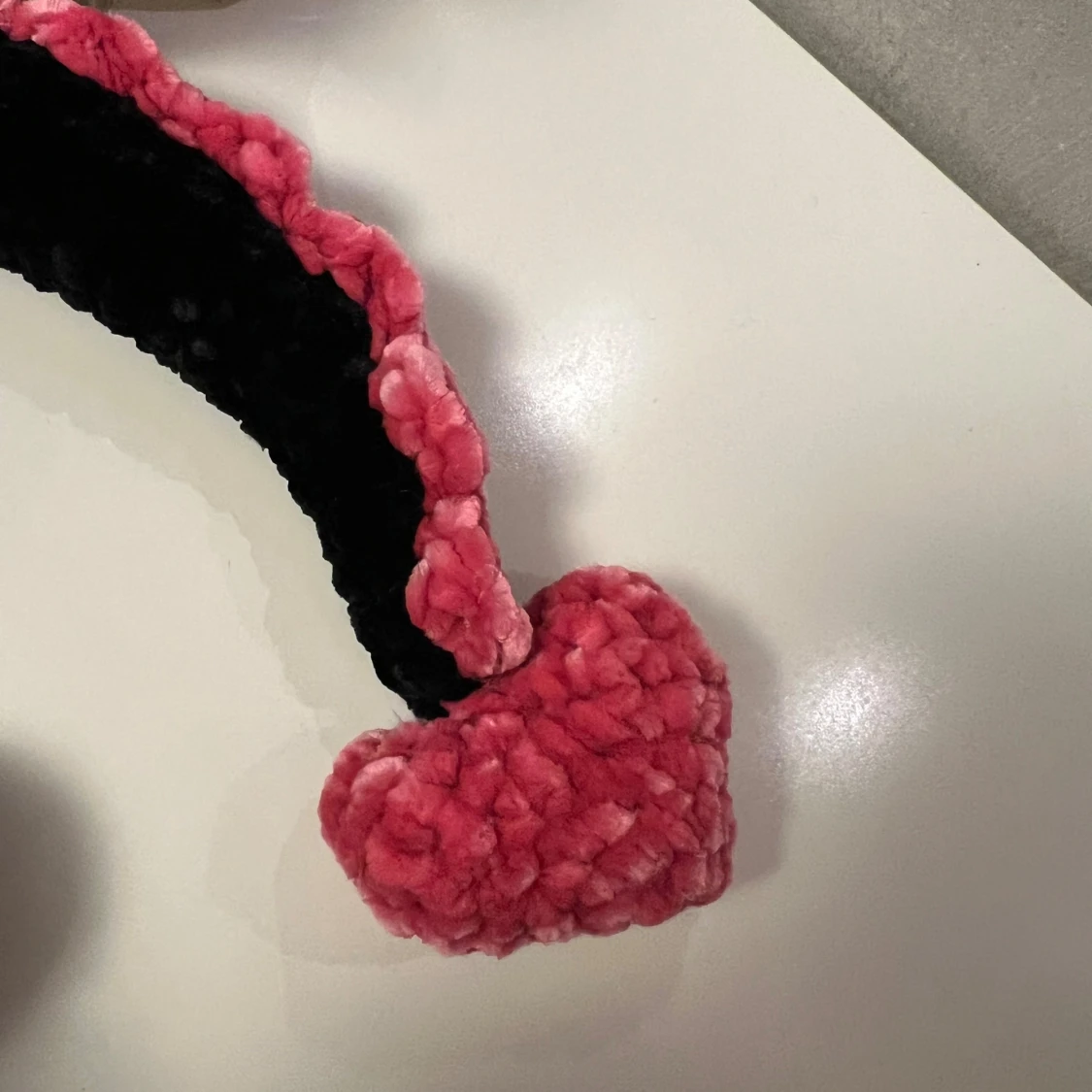 Svart drake med rosa detaljer🖤💕 - 2