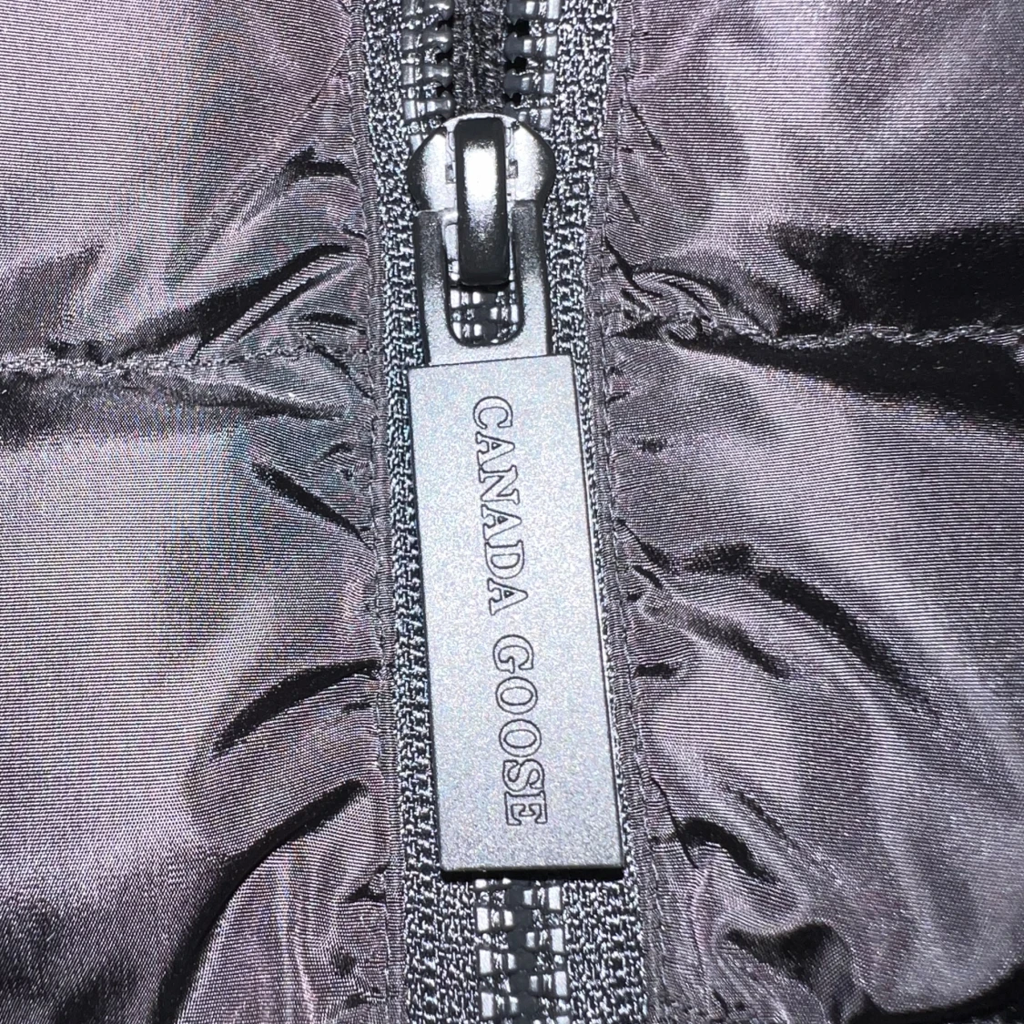 Svart cardigan från Canada Goose - 3