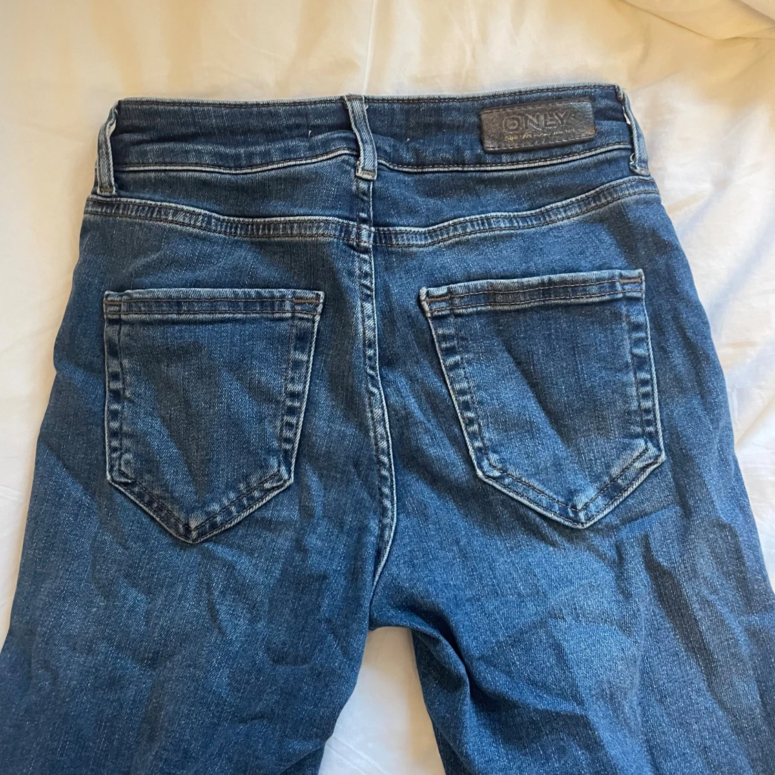 Blå bootcut jeans från ONLY - 1
