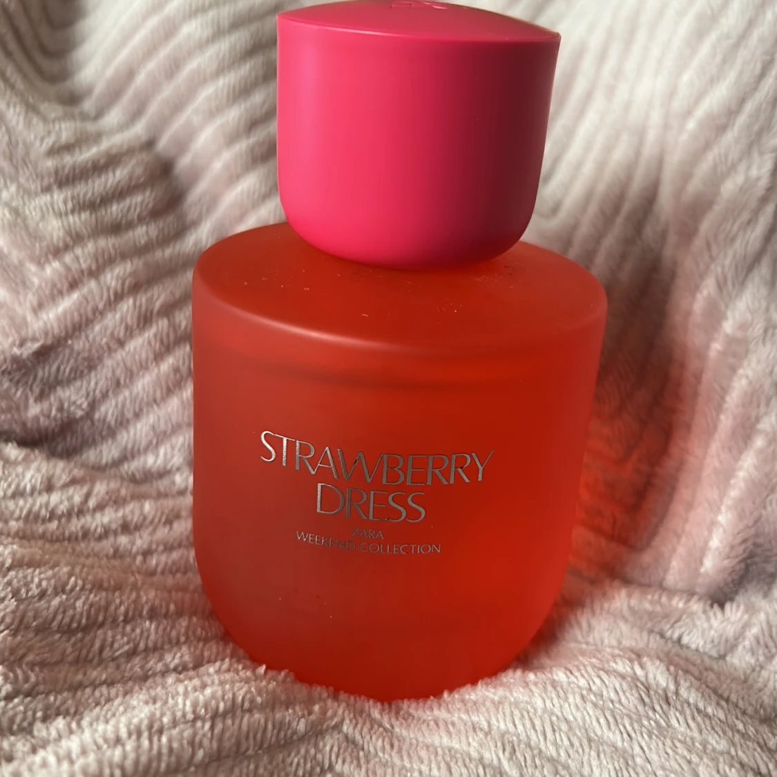Zara Strawberry Dress parfym
