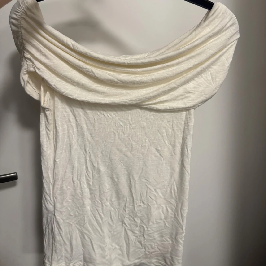 Vit offshoulder topp - 1