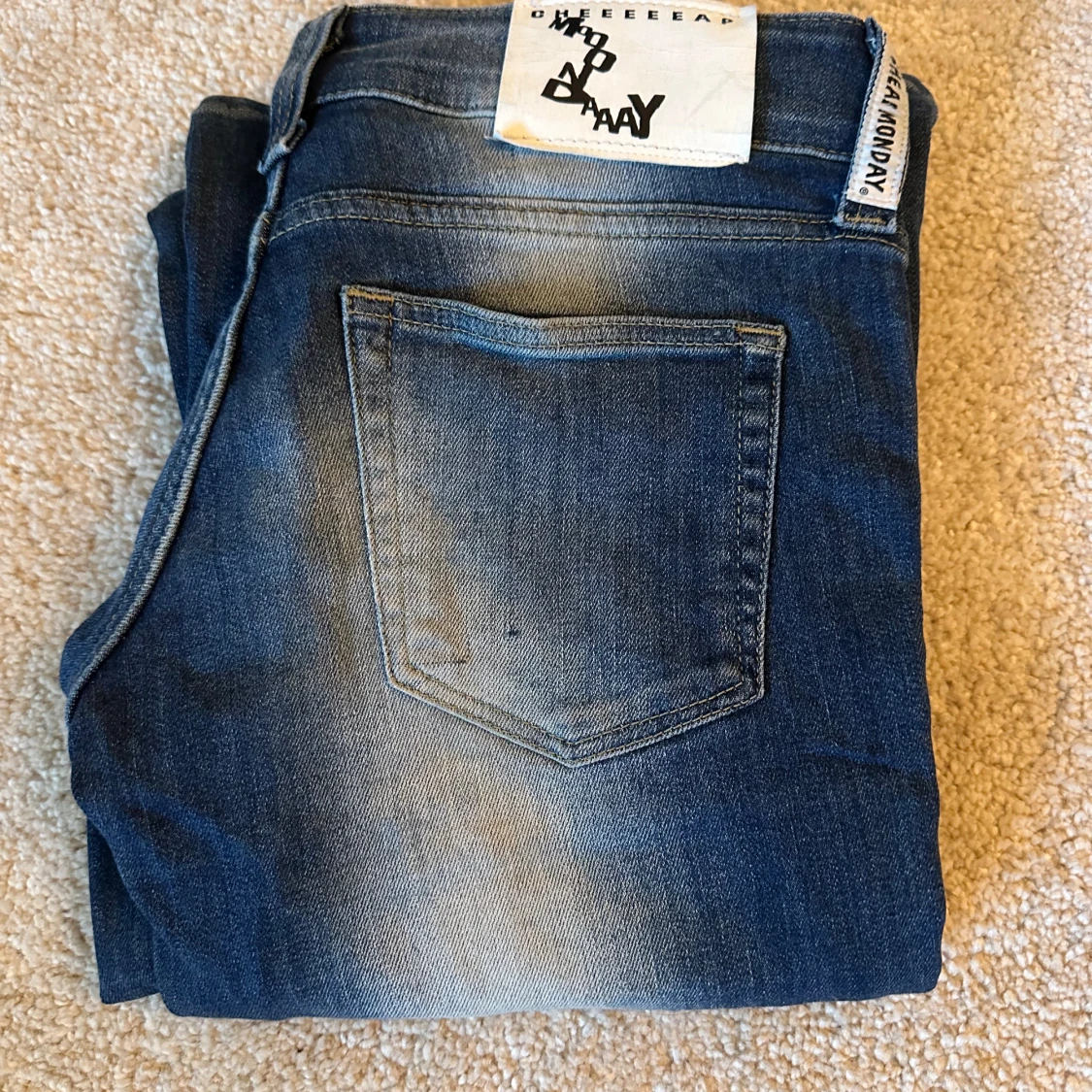 Blå bootcut weekday jeans  - 1