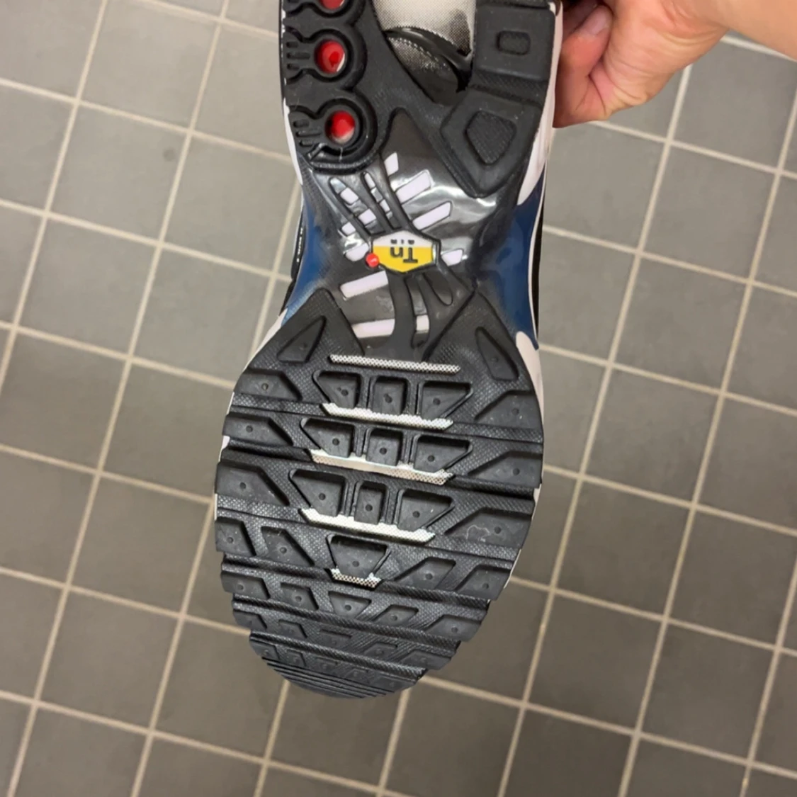 Nike Air Max Plus TN svart/vit/blå - 4