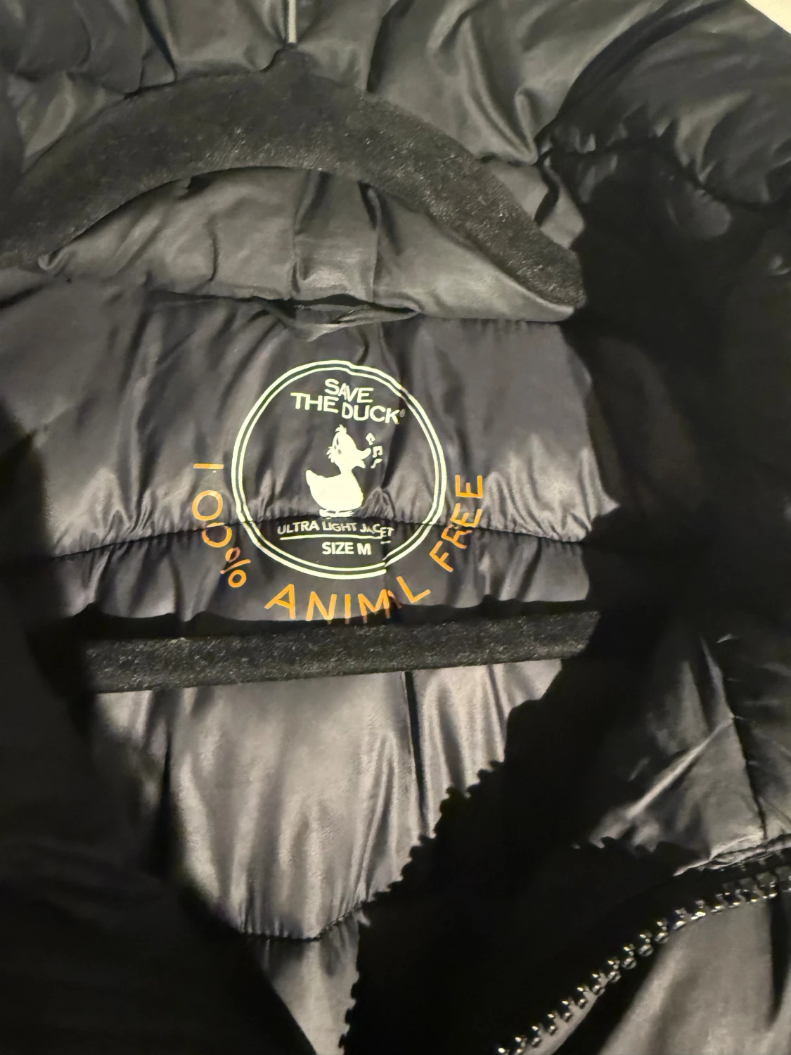 Svart pufferjacka från Save The Duck - 2