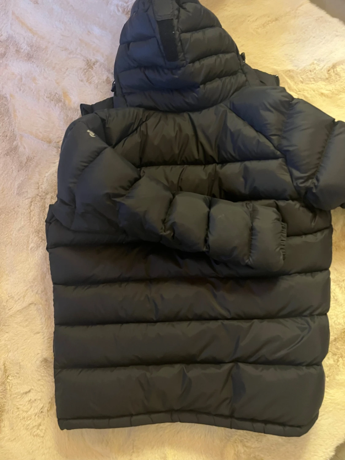 Svart pufferjacka Peak Performance L - 2