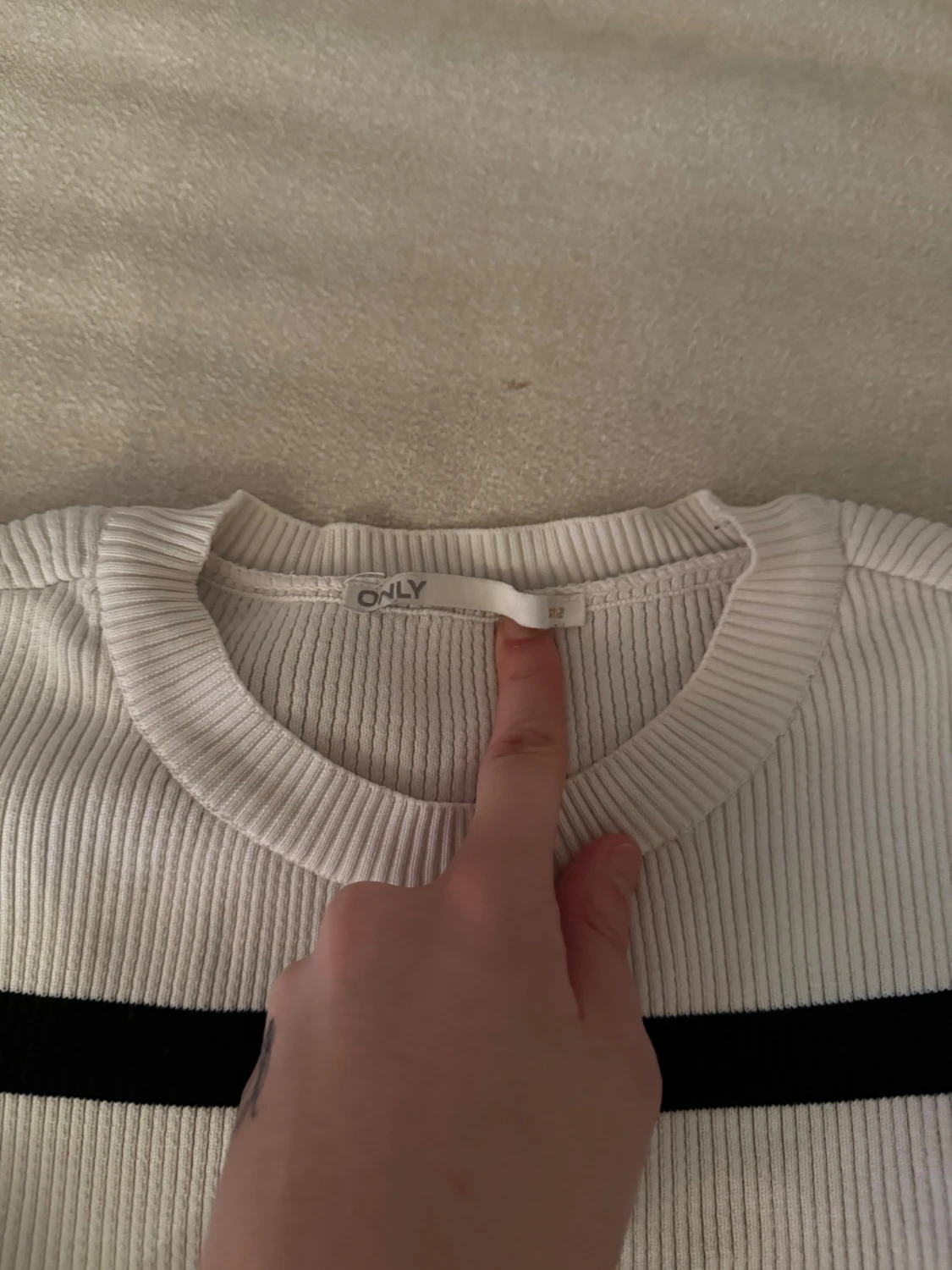 Vit och svart randig tröja från ONLY - 1