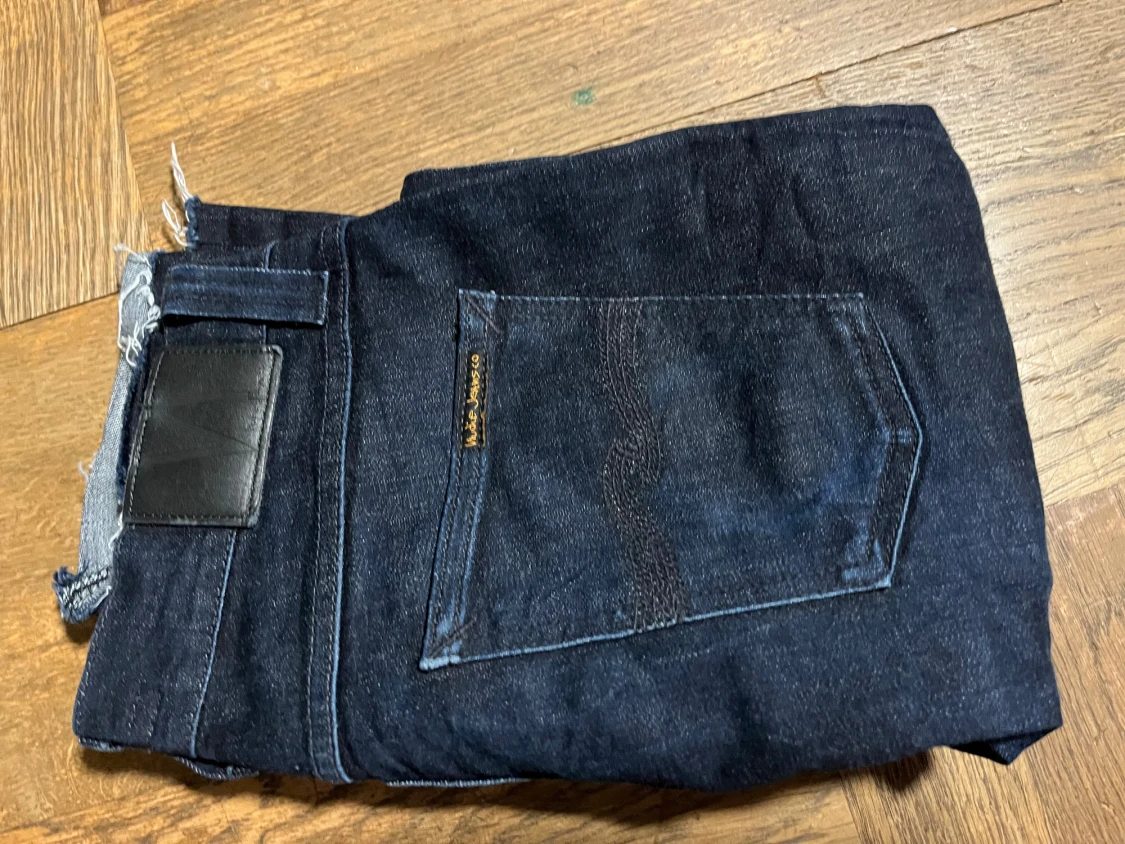 Mörkblå jeans från Nudie Jeans, 30/32 - 1
