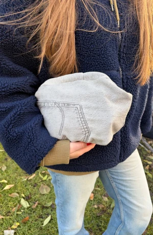 Grå clutch - Grå väska i jeansmaterial!