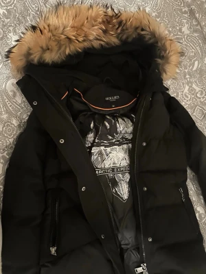  Hollies jacka  - Äkta päls original pris 6000, använt högst 3-4 gånger 