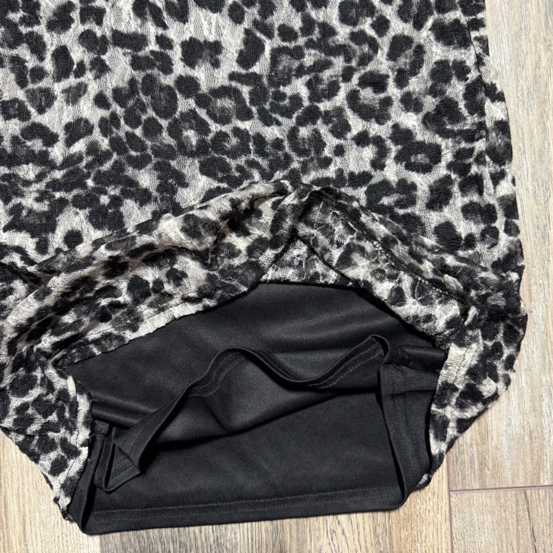 Leopardmönstrad kortklänning - 2