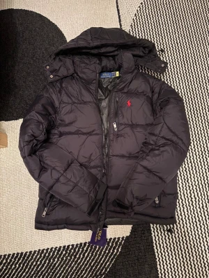 Polo jacka - Helt ny aldrig använd storlek S priset kan diskuteras 