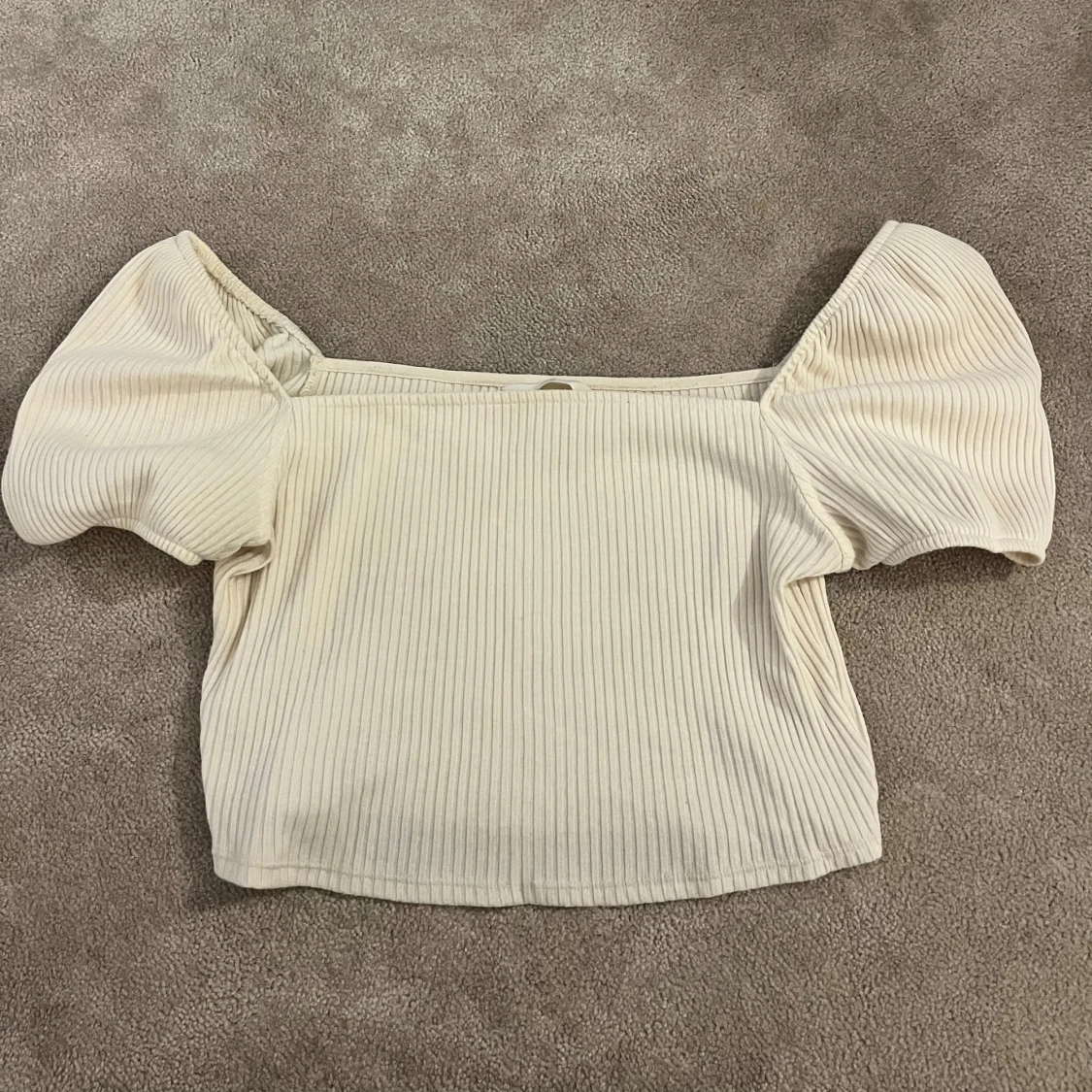 Ribbad offshoulder topp från H&M