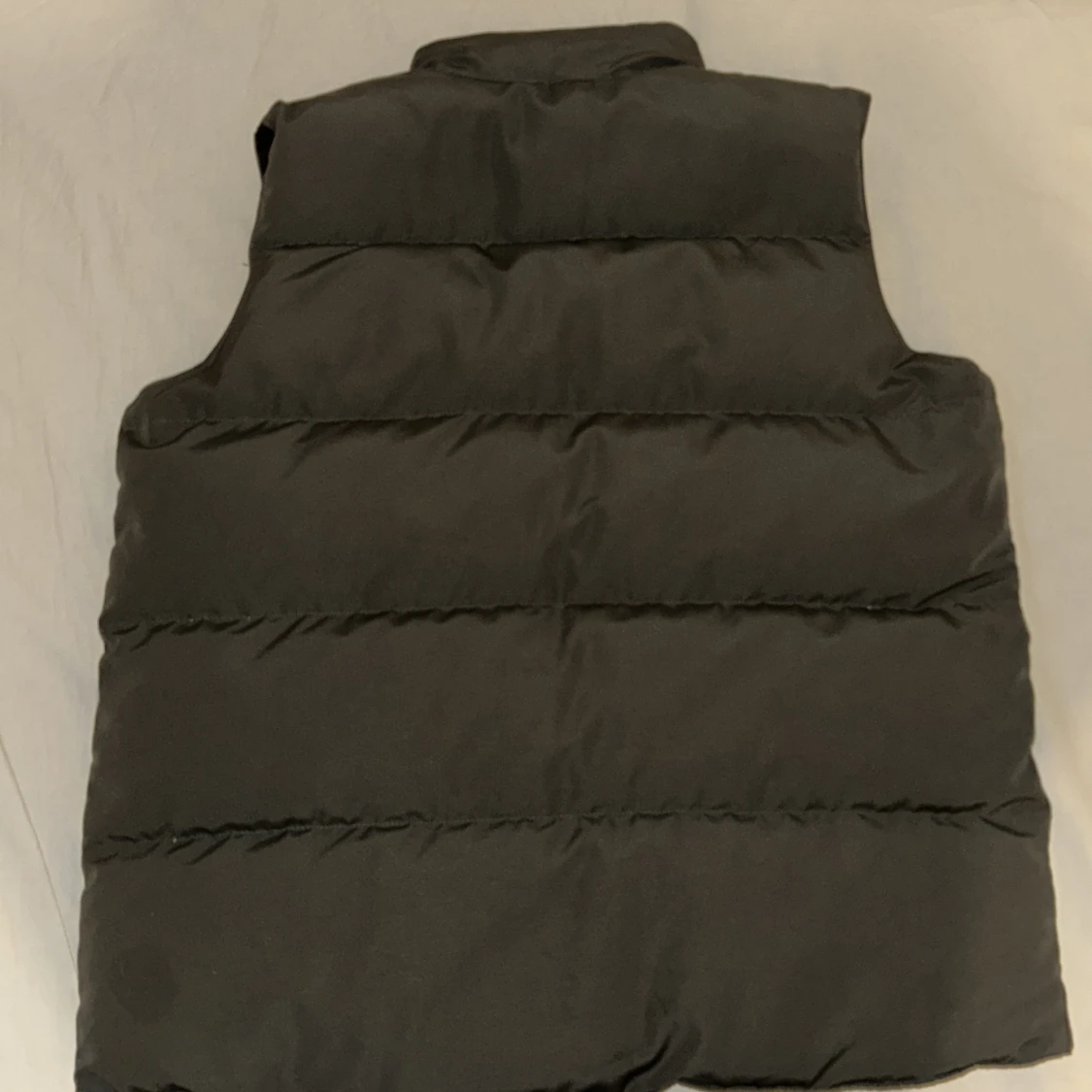 Svart dunväst från Canada Goose M - 4