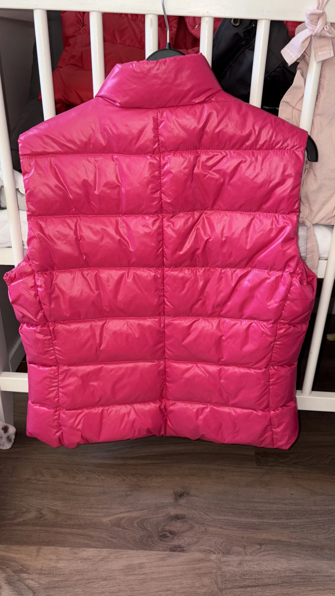 Rosa dunväst från Moncler - 1