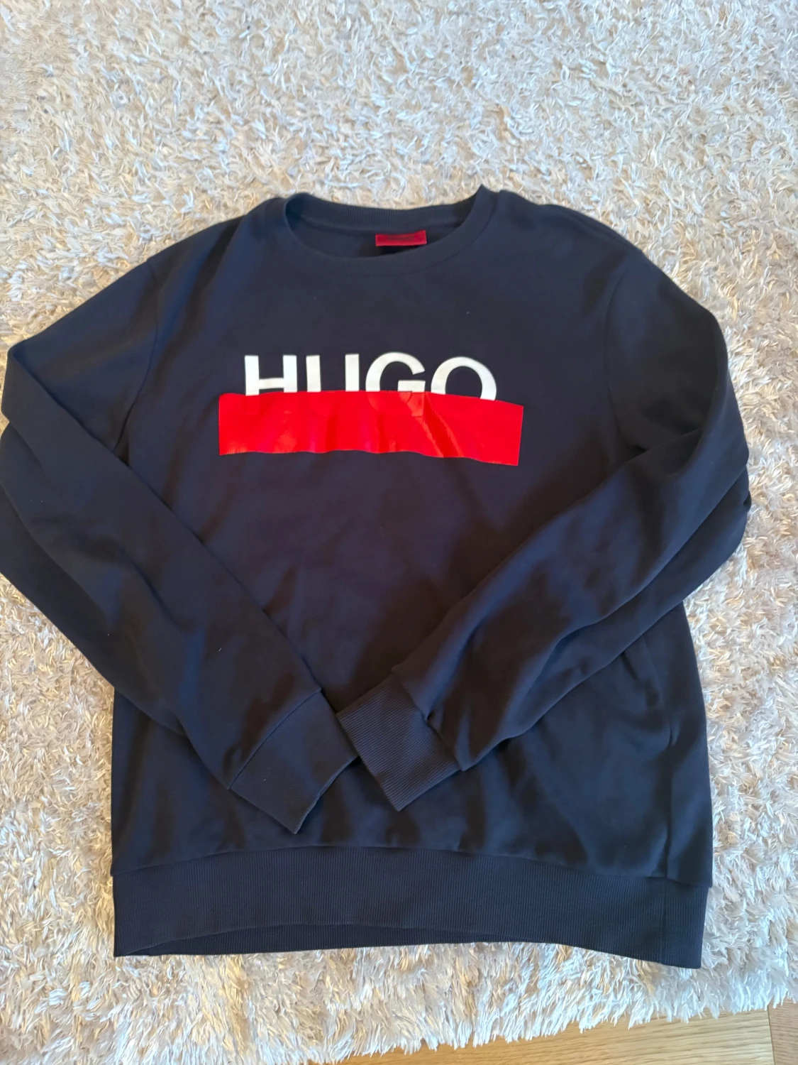 Svart sweatshirt från Hugo Boss