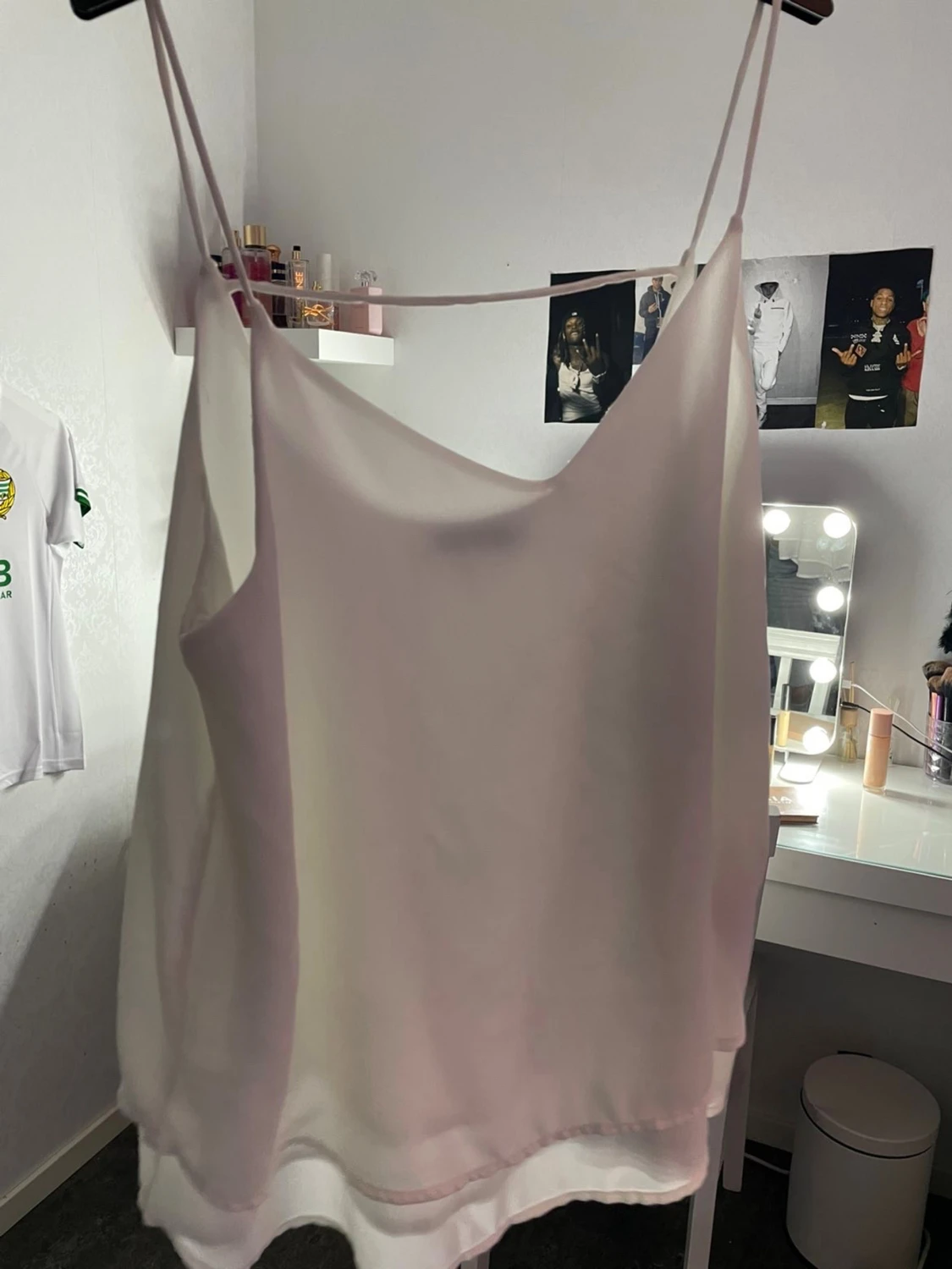 Vit linnetopp med dubbla lager - 1