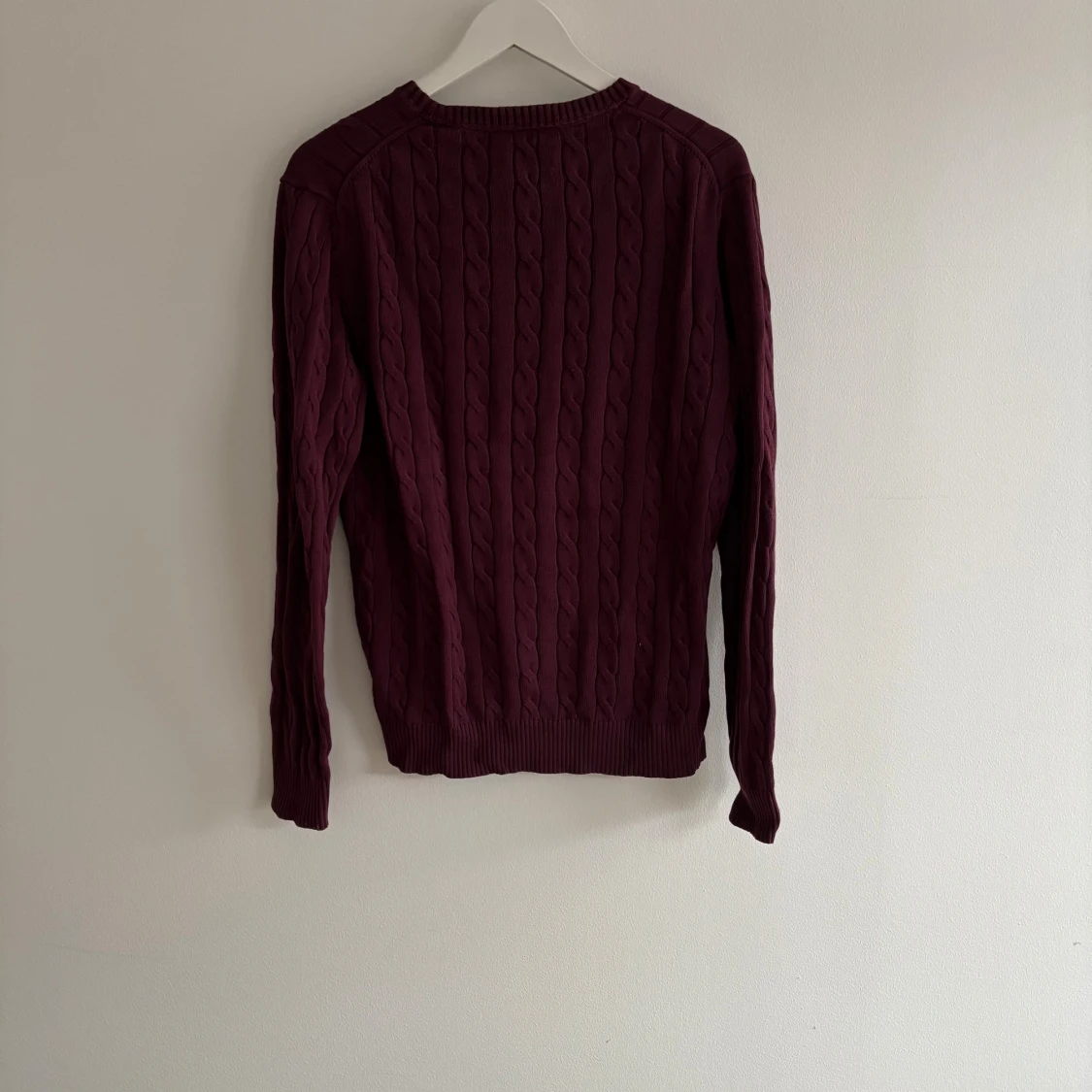 Vinröd kabelstickad tröja från GANT Herr - 2