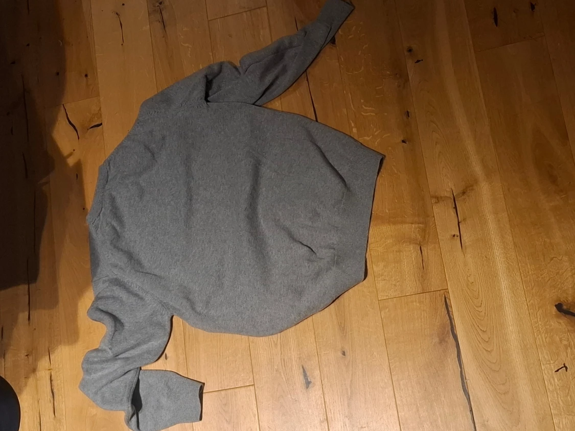 Grå sweatshirt från GANT - 1