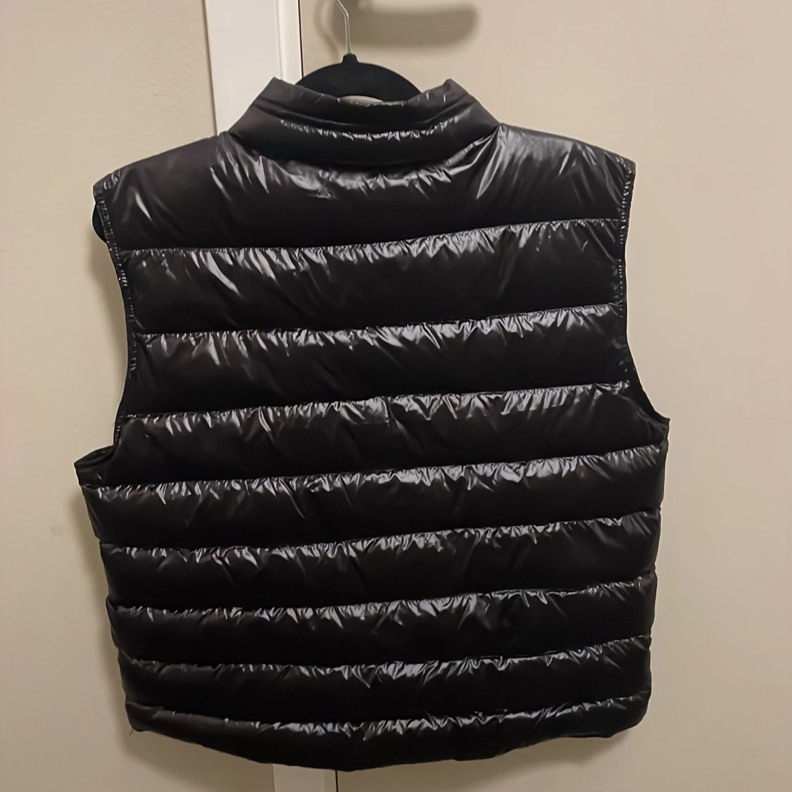 Svart dunväst från Moncler - 91