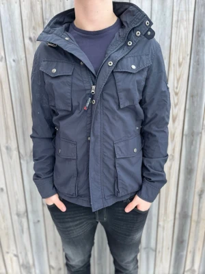 Woolrich Field jacket - Woolrich | Mycket bra skick | Size - M | Pris 1299 | Hör av dig vid minsta fråga eller fundering📩