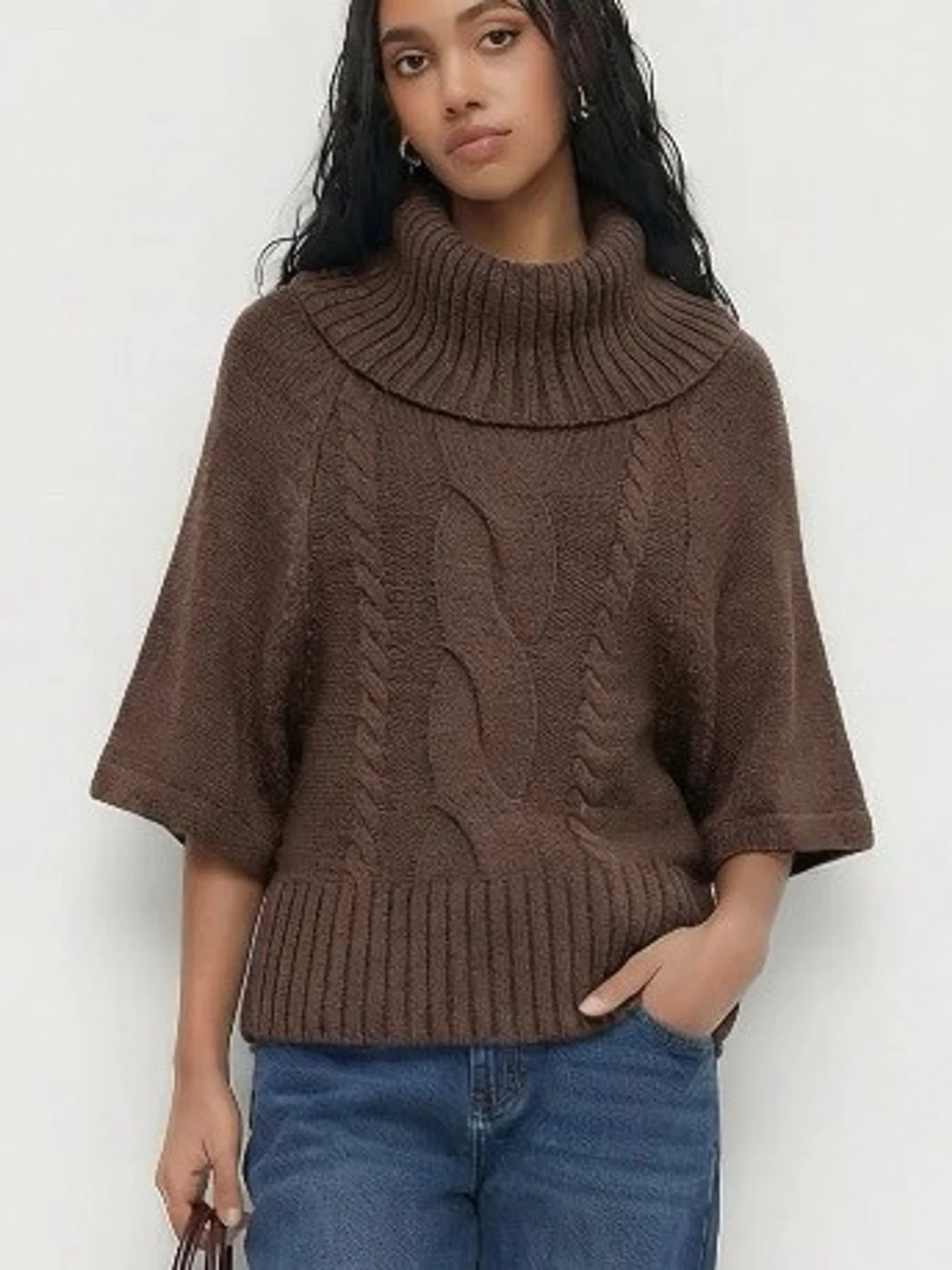 Brun stickad tröja  - 1