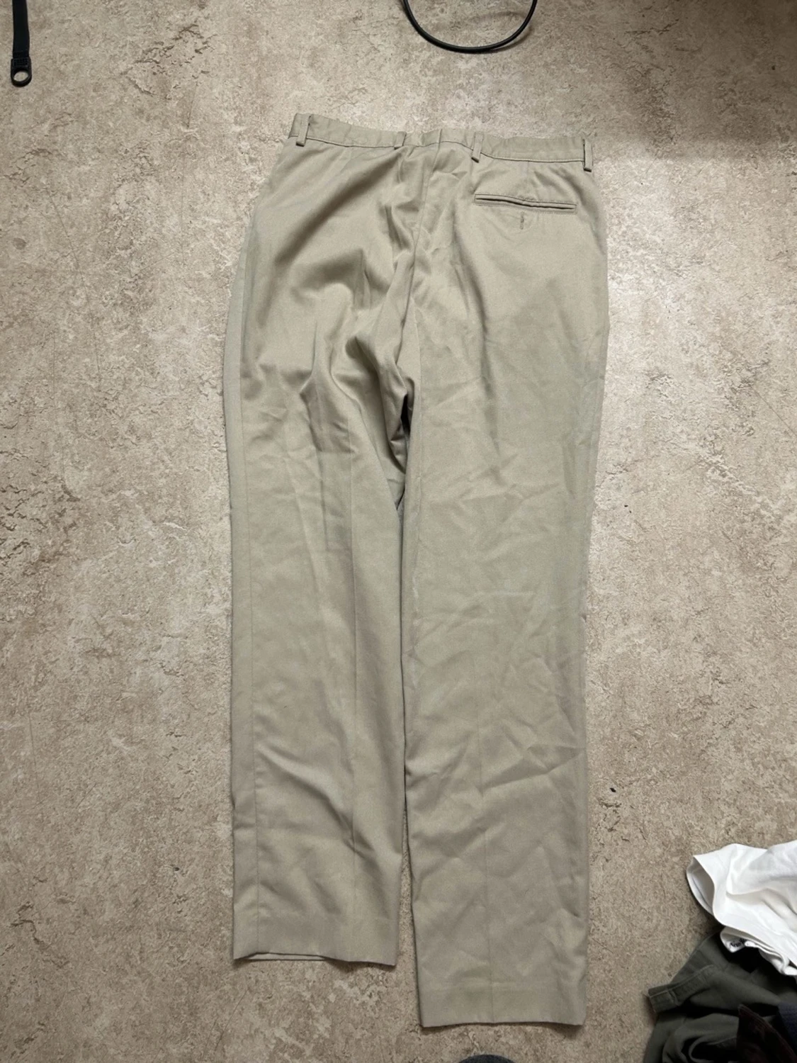 Beige kostymbyxor med raka ben - 1