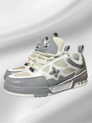 Feta skor - Riktigt feta skor i riktigt fint skick! Stor efterfrågan! Storlek 41! 8-10 skick, endast 1299kr ! 