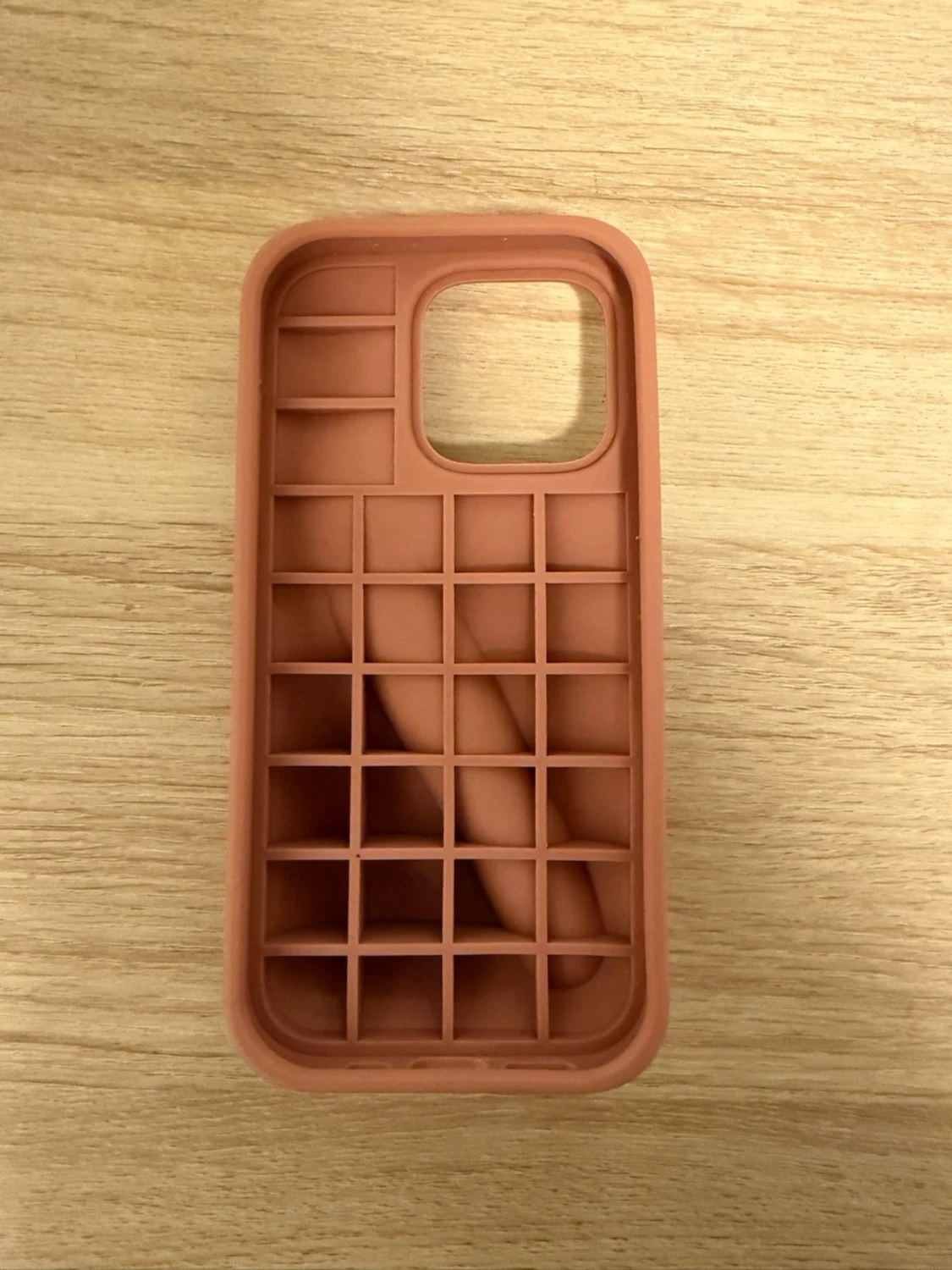  Rhode mobilskal toast iPhone 16 PRO  - 1