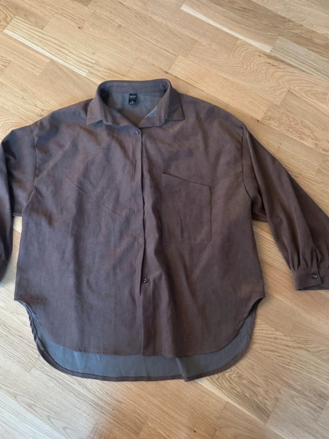 Brun oversized skjorta i linne