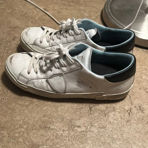 Philippe model prsx  - Philippe model prsx i riktigt bra skick, knappt använda. Säljes för att dem tyvärr inte kommer till användning. Nypris ligger på 3600, jag kan släppa dem för 2500 och ännu billigare vid en snabbaffär. 