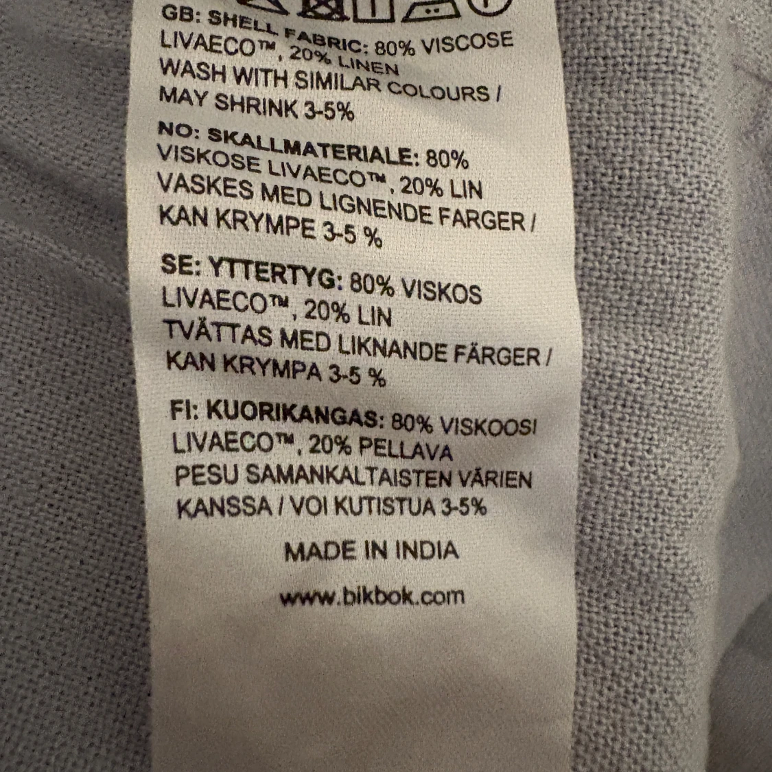 Ljusgrå broderad klänning  - 4