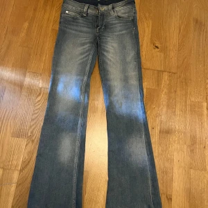 Weekday jeans  - Säljer dessa snygga weekday jeans❤️ endast testade 
