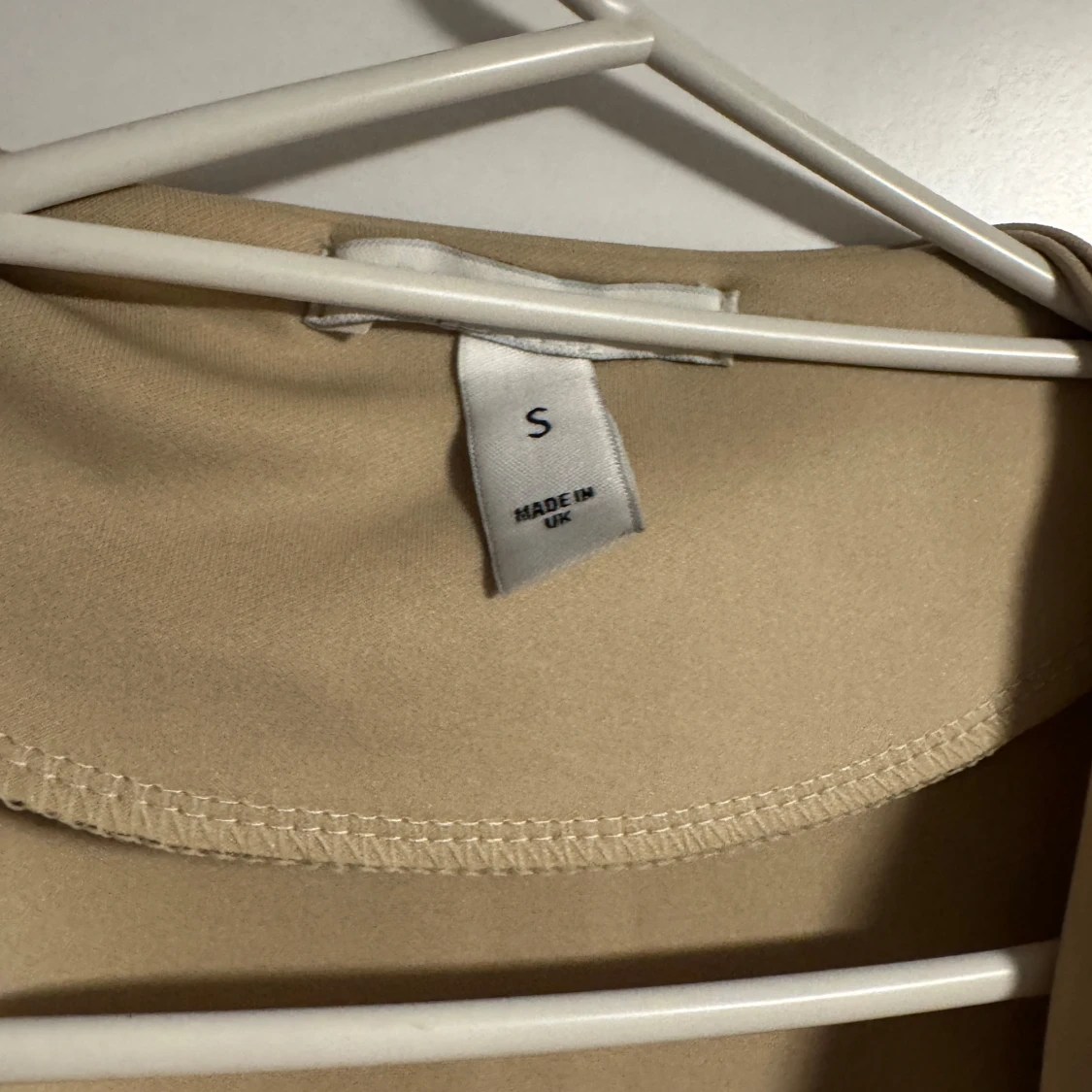 Beige omlott kappa i storlek S - 1