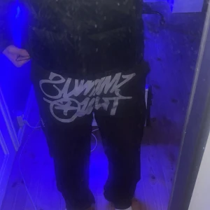 Minus two cargos  - Large (baggy) Skick 9/10