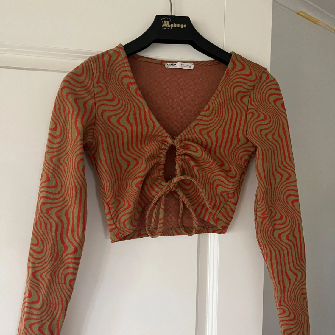 Mönstrad omlottopp från Pull & Bear