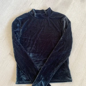 Långarmad tröja - Unika tröja som är väldigt stretchig!