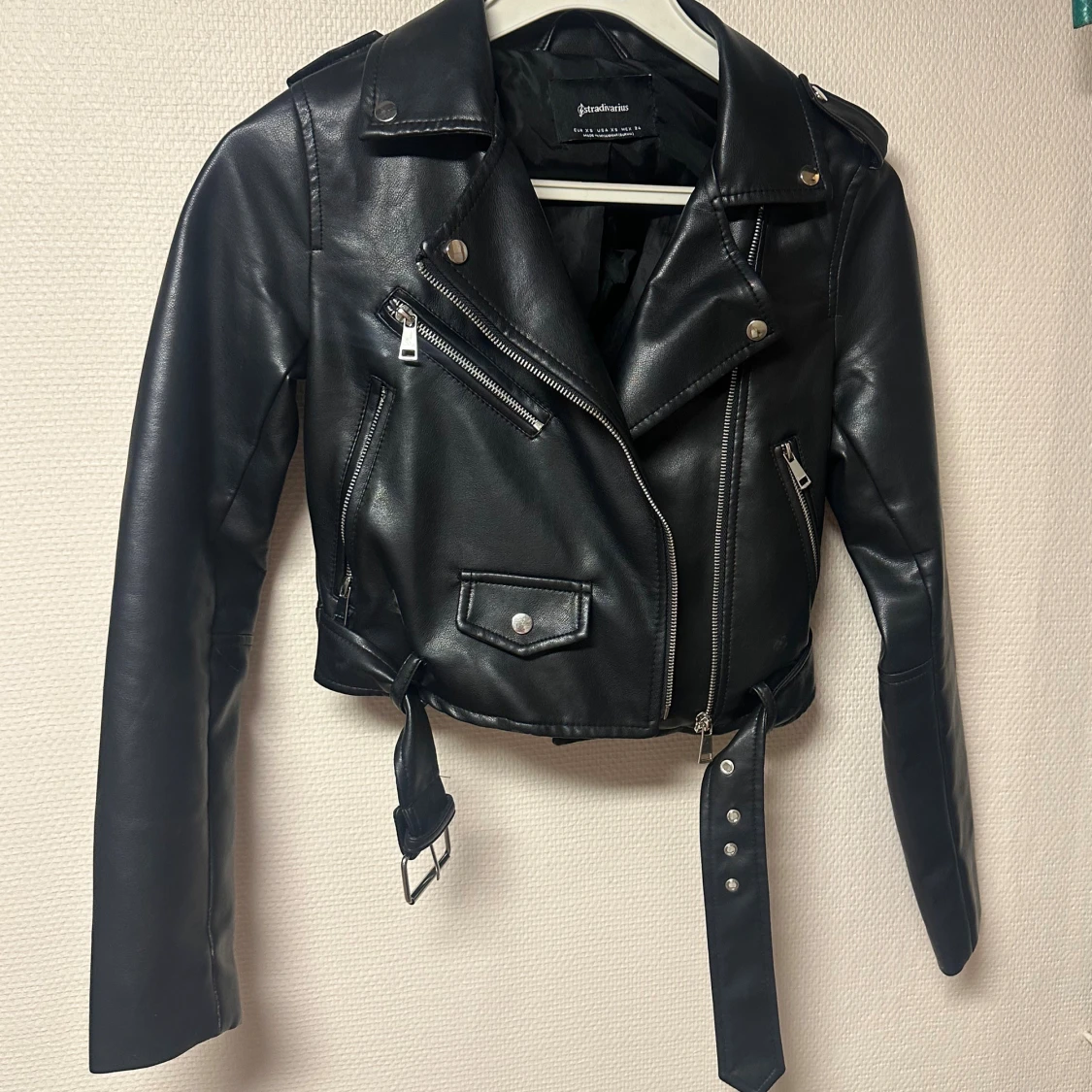 Svart skinnjacka från Stradivarius - 2