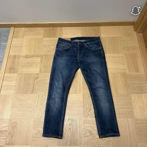 Dondup Blå jeans - Snygga blåa Jeans från dondup i storlek 32