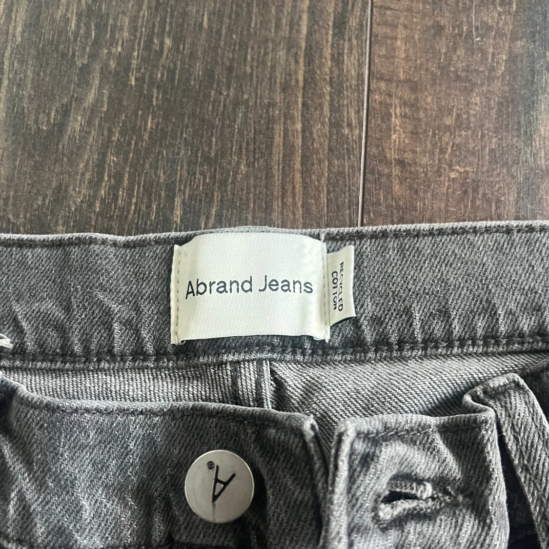 Grå bootcut jeans från Abrand Jeans - 1