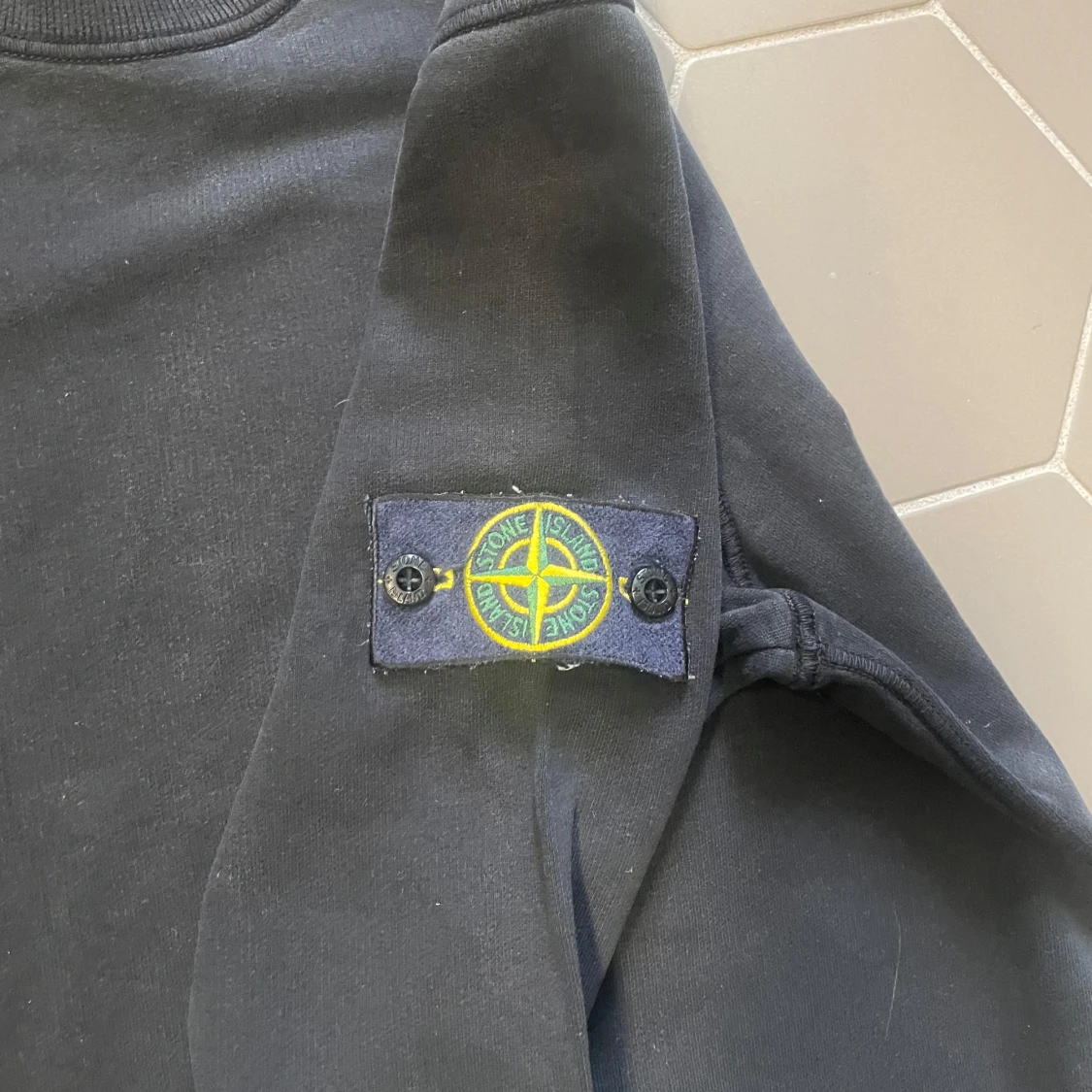 Svart sweatshirt från Stone Island - 1