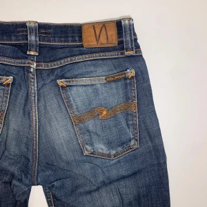 Nudie jeans - Nu säljes dessa sjukt feta Nudie jeansen med en otrolig fade i storlek 30:32! Hör av dig om du vill diskutera pris eller om du andra frågor!