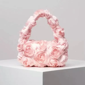 Rosa blommig handväska med rosor - Aldrig använd, säljer även i vitt!!🤍🩷✨