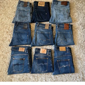 Replay BULK - Trendiga plagg för galet pris, 6 par jeans i bulk.  lägg bud eller köp direkt!!