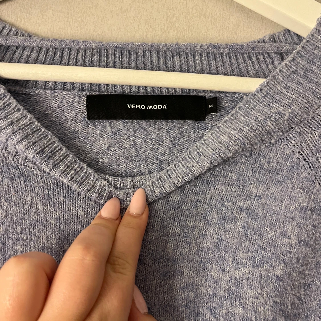 Ljusblå stickad tröja från Vero Moda - 1