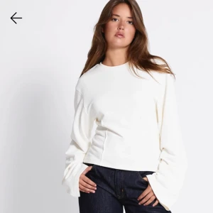 Långärmad tröja  - Super söt långärmad topp ifrån Lager 157. Säljer för tycker den är för liten men bara använd 1 gång!🩷