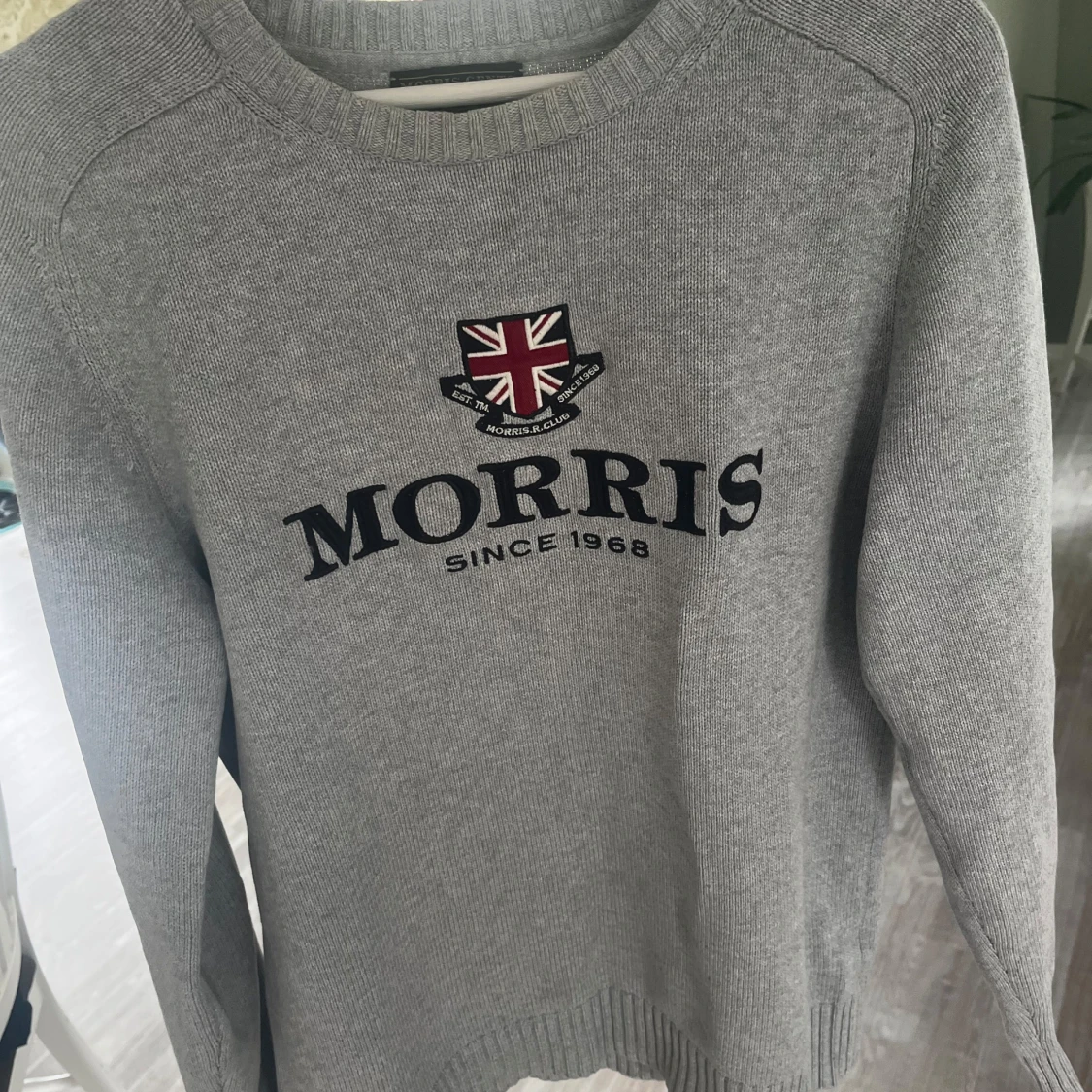 Grå stickad tröja från Morris - 1